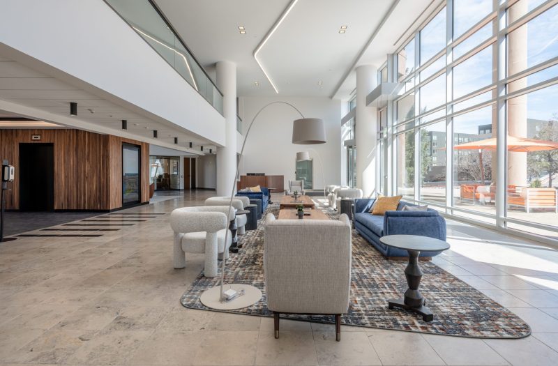 Cascade-Building-Lobby