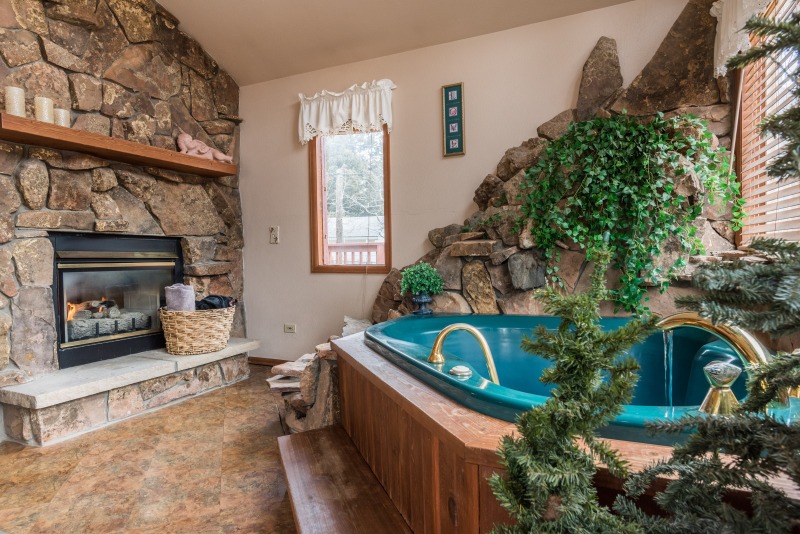 hotel and resort photography, hotel photographer in Estes Park,, vacation home rental photographer Colorado