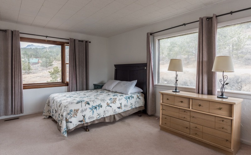 hotel and resort photography, hotel photographer in Estes Park,, vacation home rental photographer Colorado